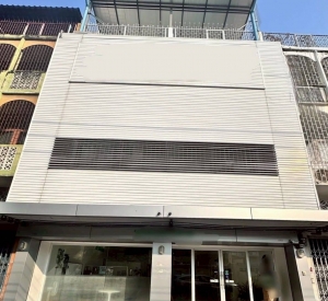 空堤区 | Rama 4 — 靠近地铁/轻轨站 商铺出售 450平米 1690万泰铢