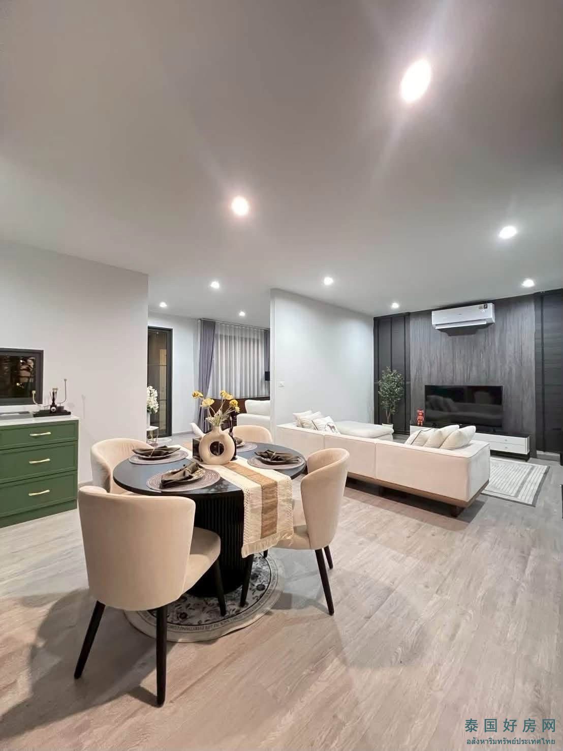 1790234127995073.jpg